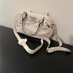 Juicy Couture White Crossbody Bag with Detachable Strap and Metal Hardware